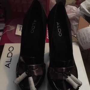 Aldo bagnall-97 shoe. Size 40. (10 us)